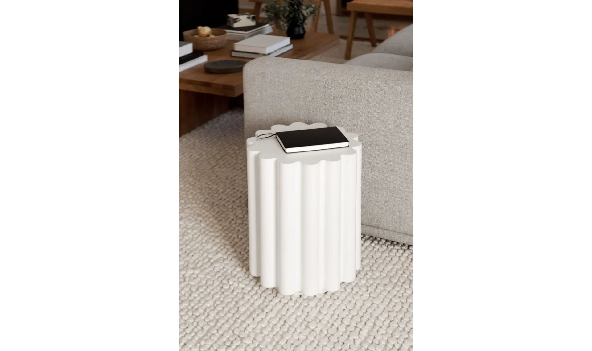 Taffy Accent Table White - Image 3