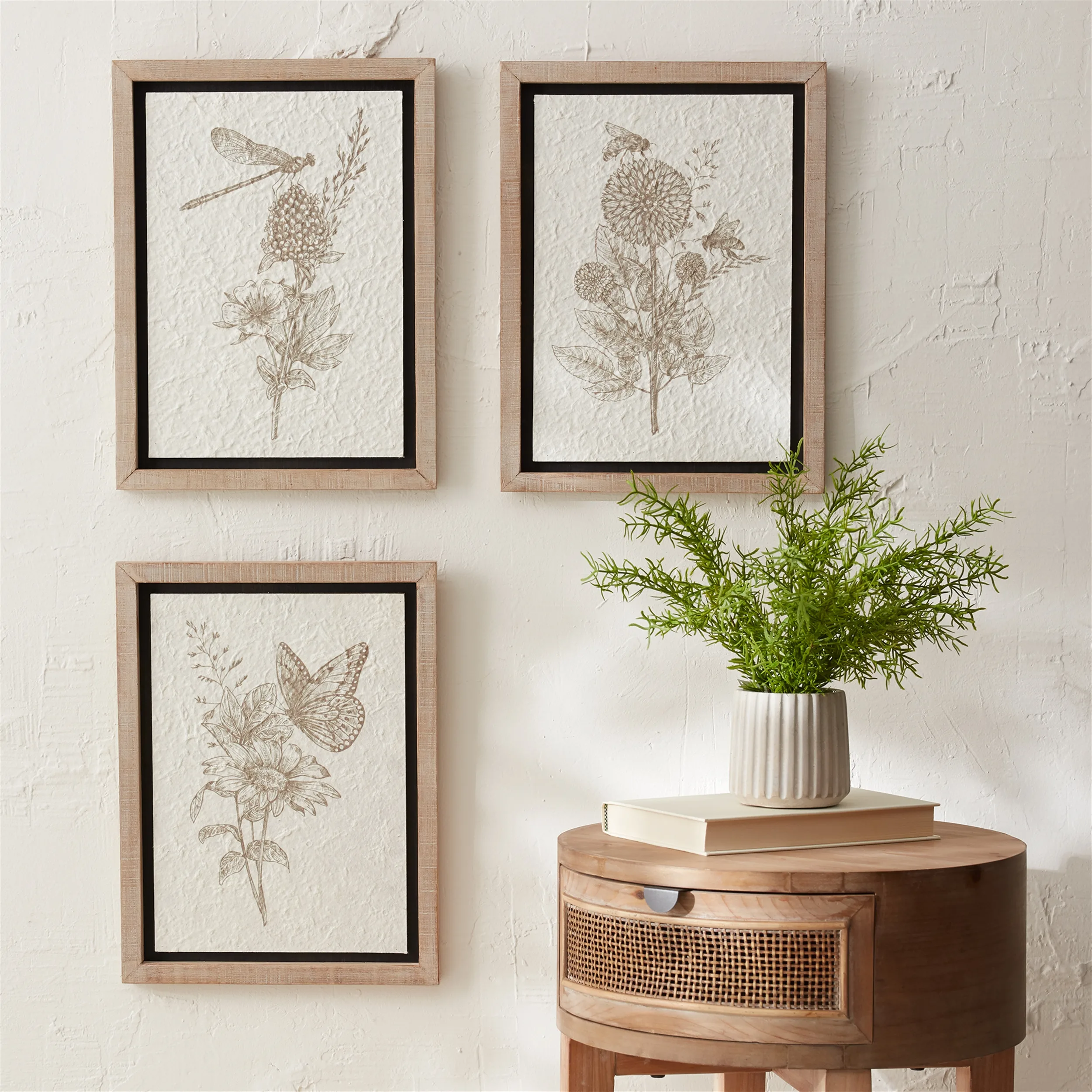 Framed Floral Insect Print (Set of 3) - Image 2